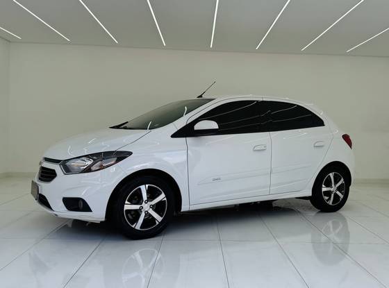 CHEVROLET ONIX 1.4 MPFI LTZ 8V FLEX 4P MANUAL CHEVROLET ONIX 1.4 MPFI LTZ 8V FLEX 4P MANUAL